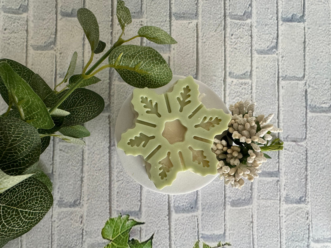 Snowflake Mould Candle