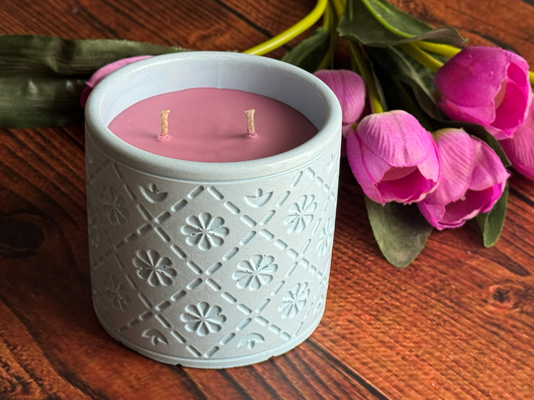 Handcrafted scented concrete candle for relaxation and décor