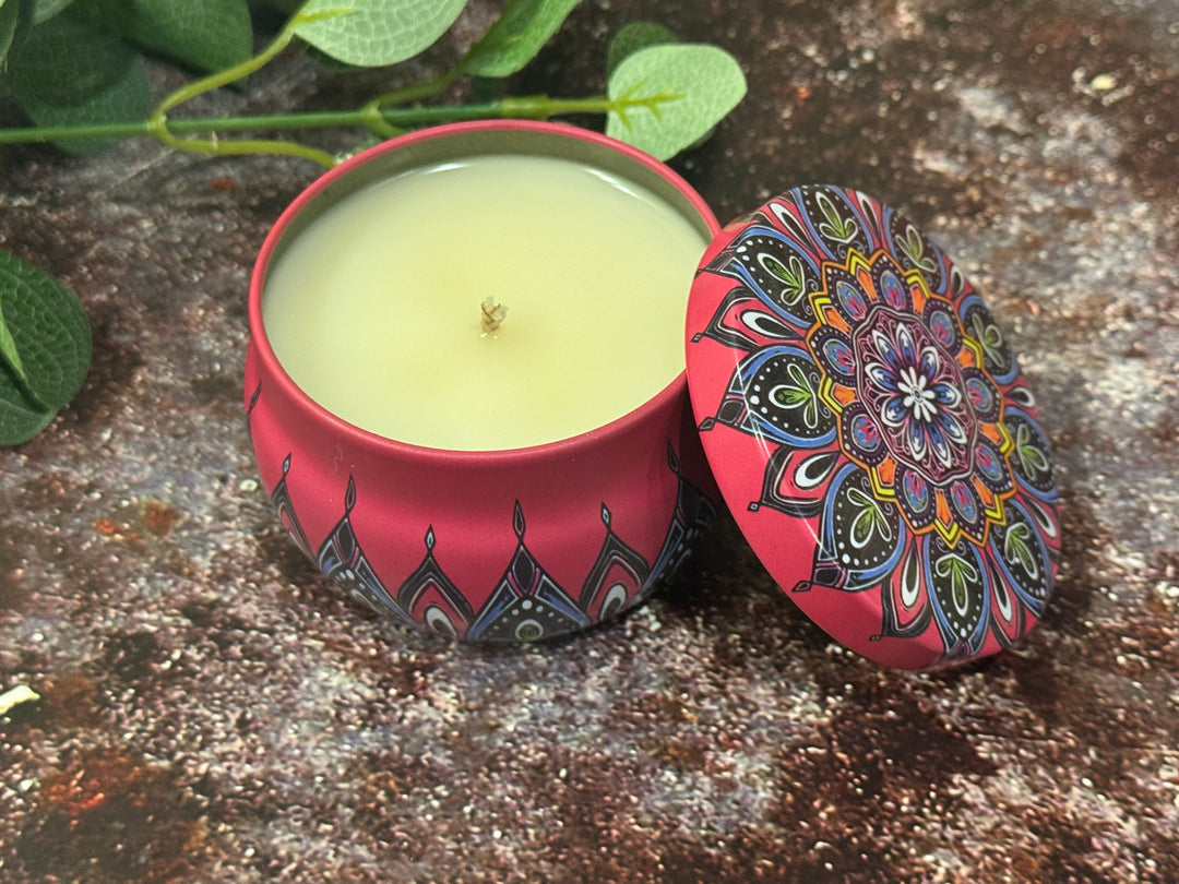 Decorative candle in pink moroccan tin